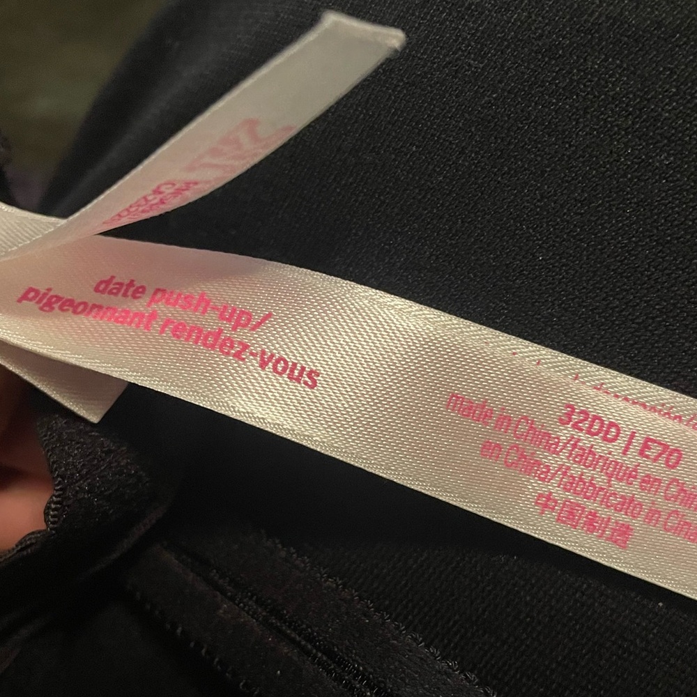 Victoria Secret PINK “Date Push Up” Bra *make offers* - Picture 6 of 6